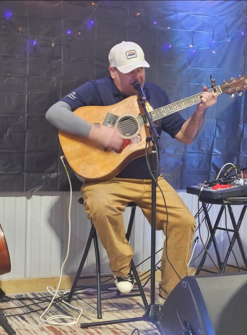 Mullets Lake Okoboji Todd Casilli Guitar Performance Arnolds Park IA Mullets_Lake_Okoboji_Todd_Casilli_Guitar_Performance_Arnolds_Park_IA